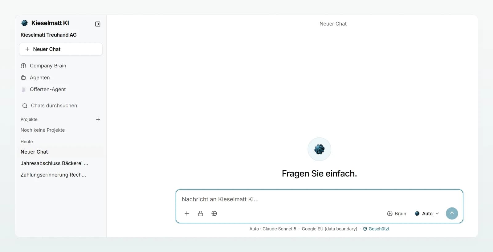 Custodos mit eigenem Branding: Seitenleiste und Eingabefeld zeigen den Namen Kieselmatt KI statt Custodos.