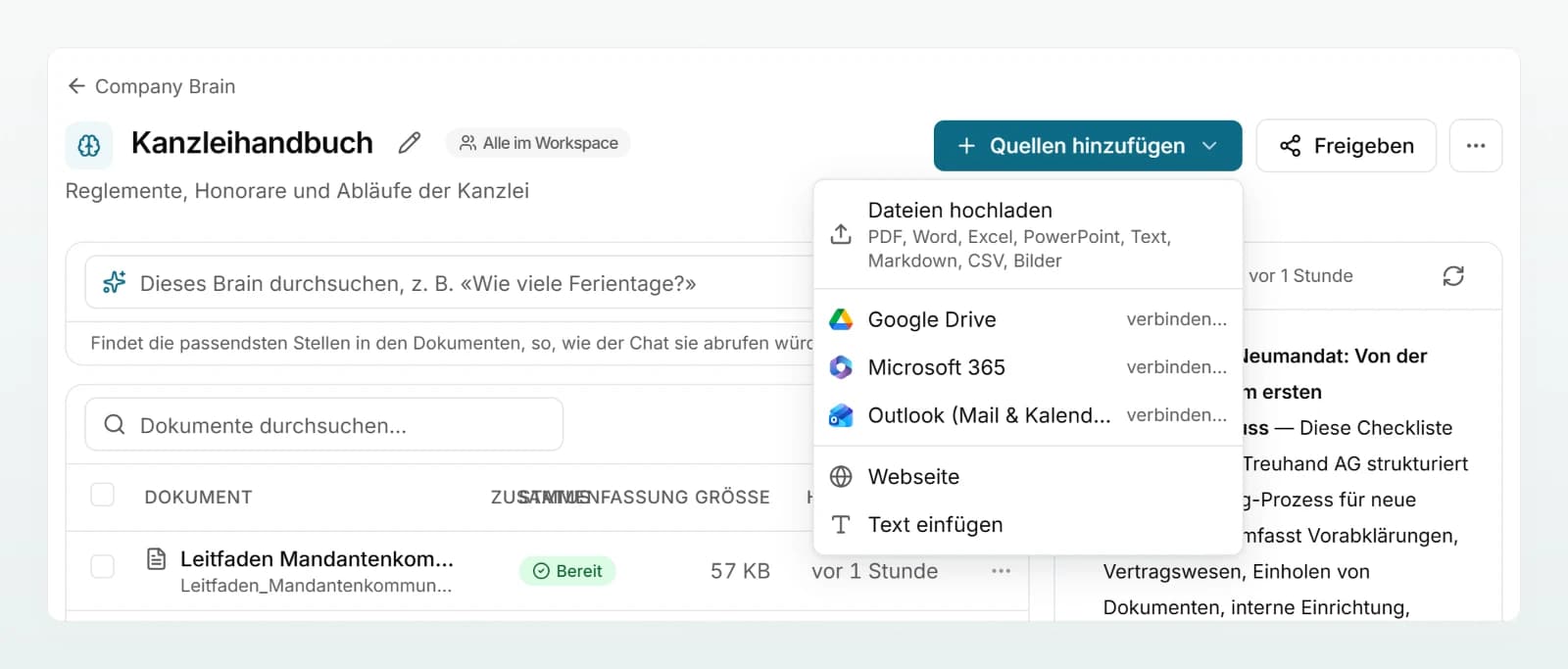 Das Menü «Quellen hinzufügen» mit «Dateien hochladen», den Verbindungen zu Google Drive, Microsoft 365 und Outlook, «Webseite» und «Text einfügen».