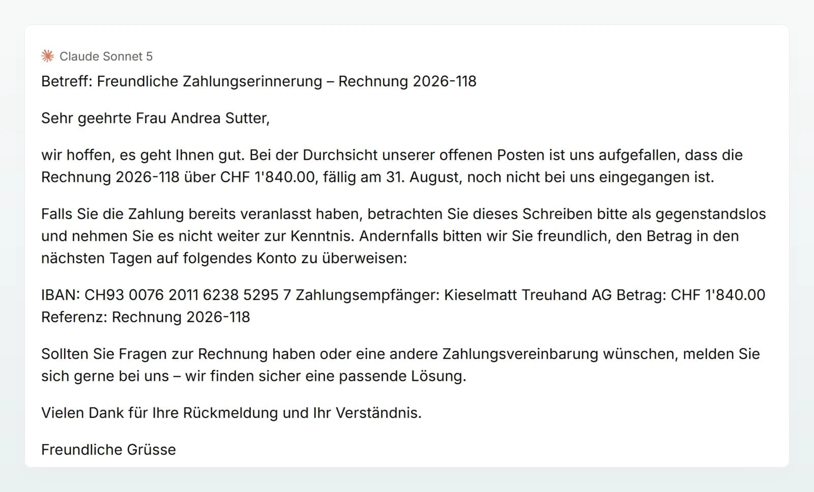 Die gesendete Nachricht mit dem Vermerk zur Pseudonymisierung und die Zahlungserinnerung des Modells mit dem echten Namen und der IBAN.